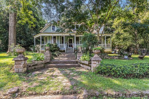 Photo of 13 Johnson Street, Kingston, GA 30145 (MLS # 10186247)