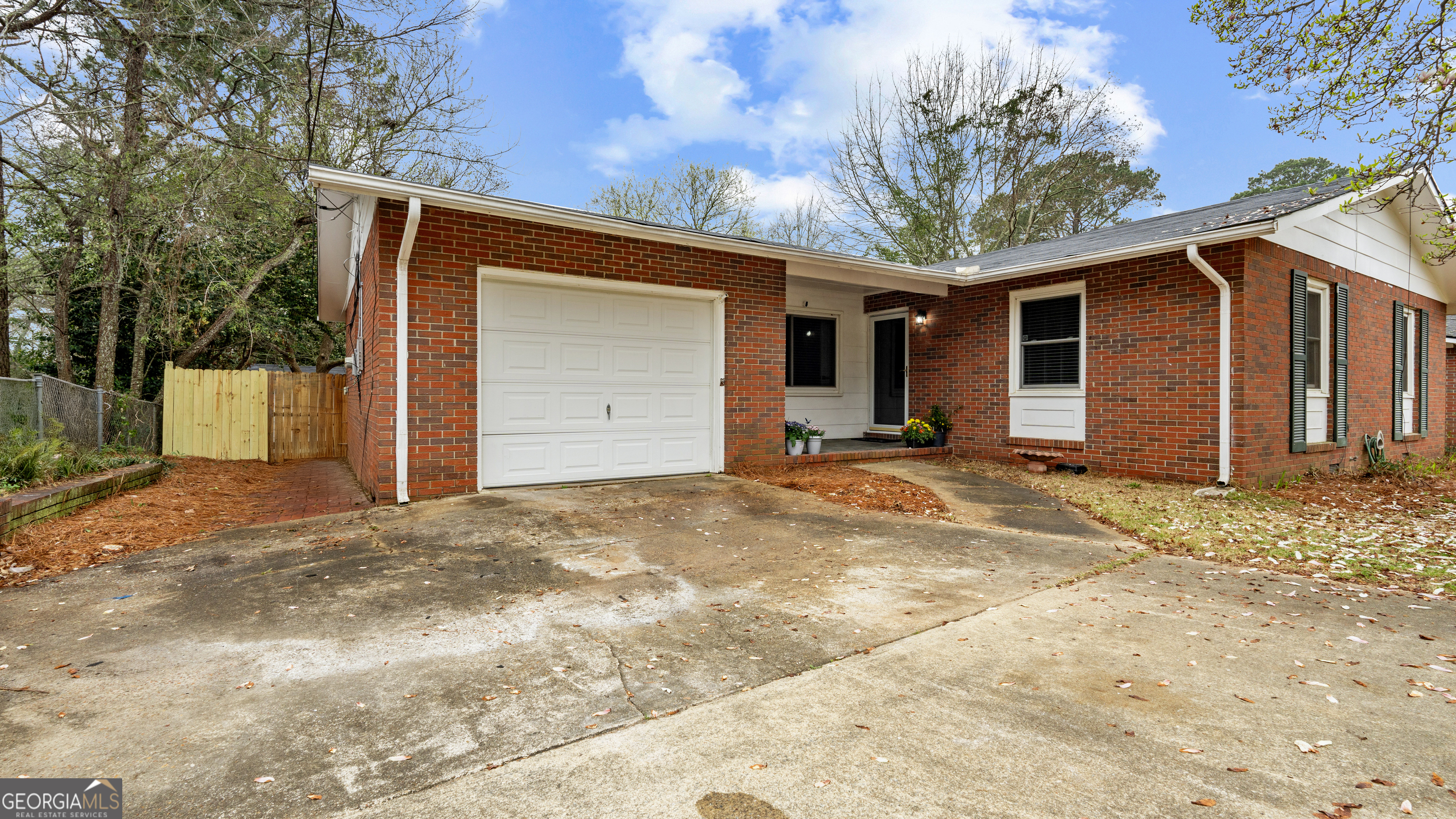 4002 Tifton DR