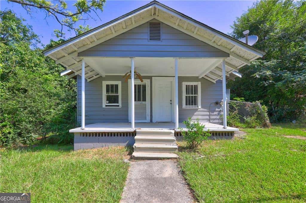 Photo of 120 Caraker Avenue, Milledgeville, GA 31061 (MLS # 10821041)