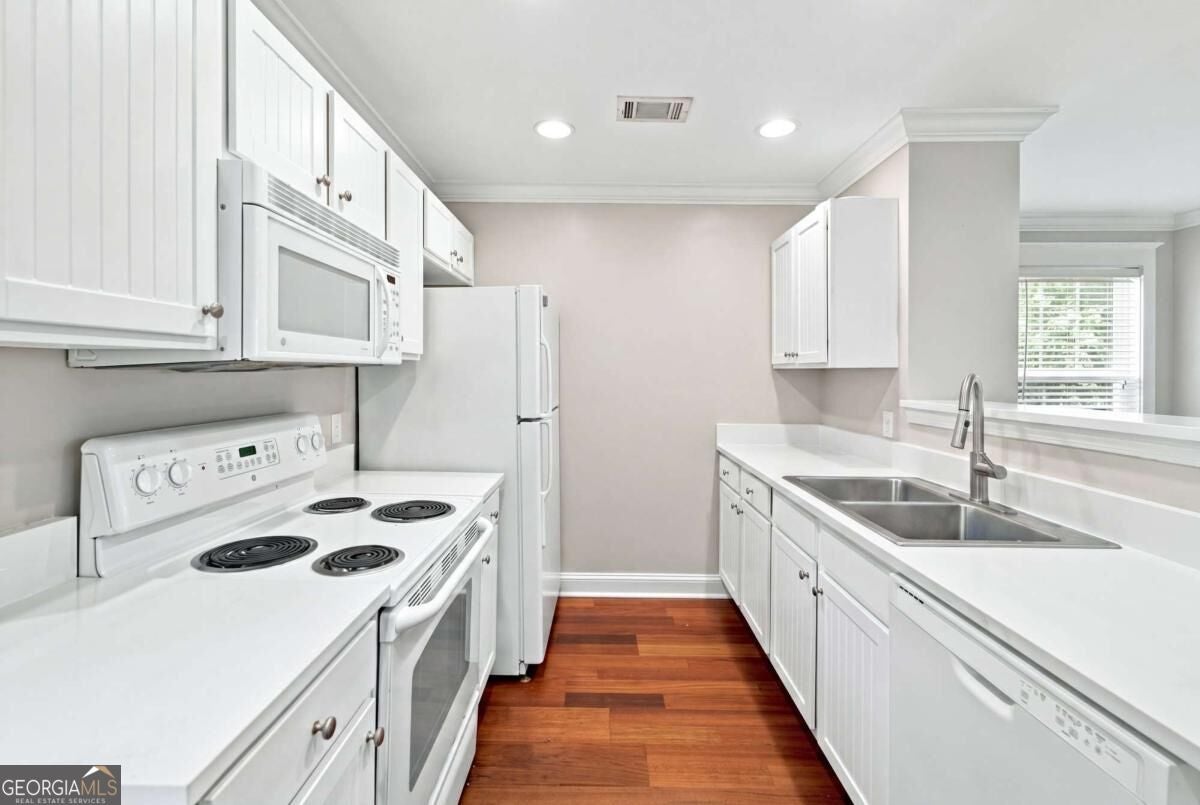 1035 Barnett Shoals RD 452
