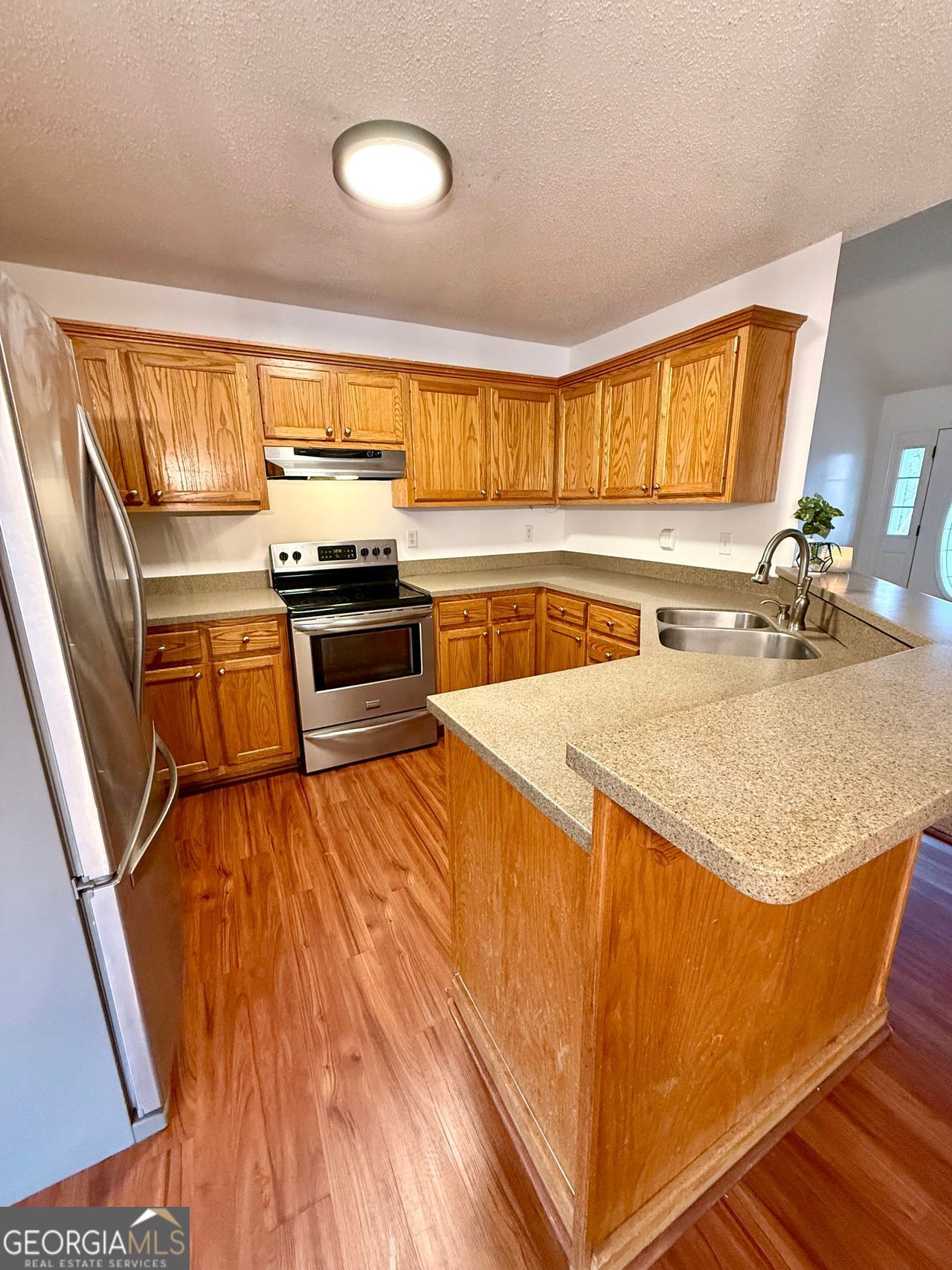 334 SUMMIT HEIGHTS DR