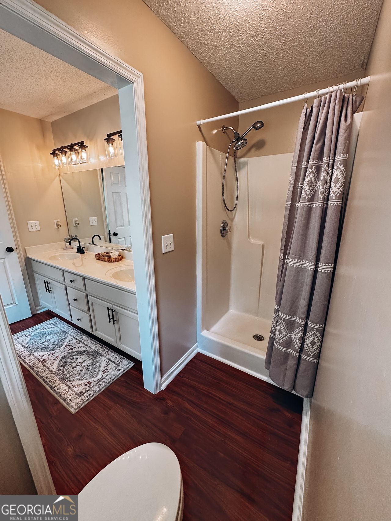 334 SUMMIT HEIGHTS DR