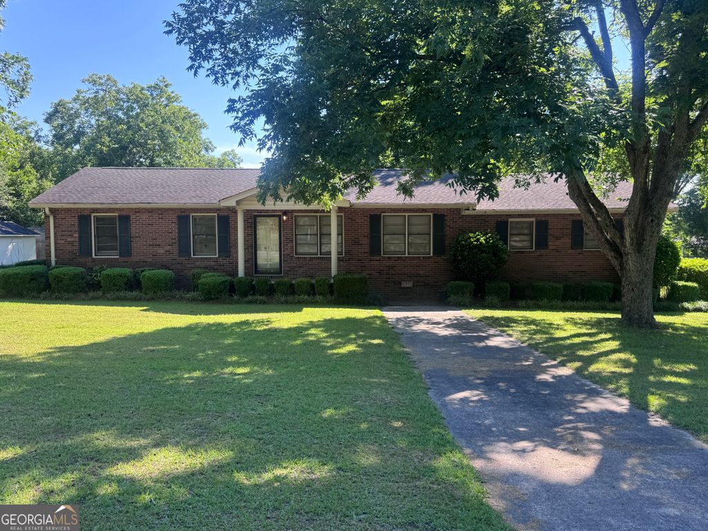 Photo of 411 N Omega Street, Dexter, GA 31019 (MLS # 10780176)