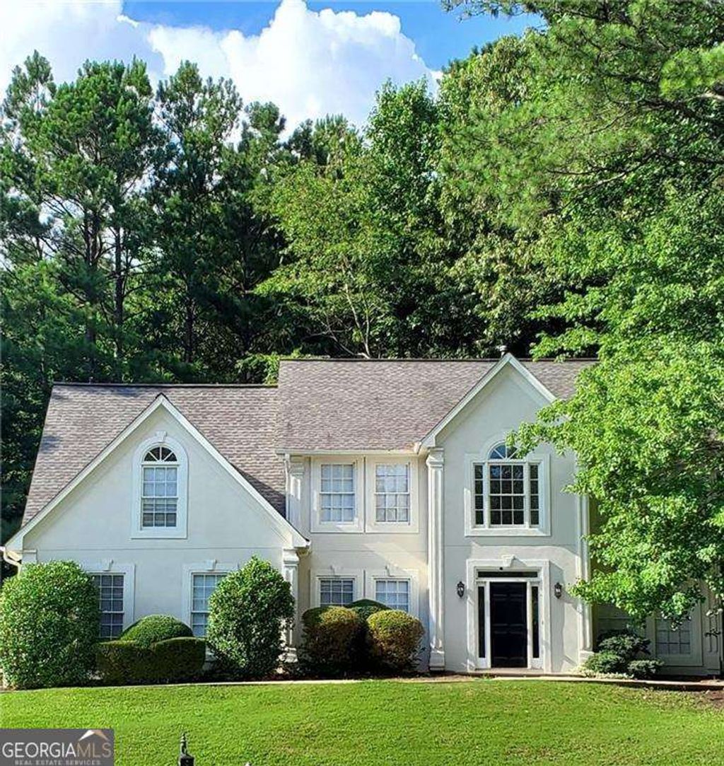 Photo of 4505 Pinehollow Court, Alpharetta, GA 30022 (MLS # 10675738)