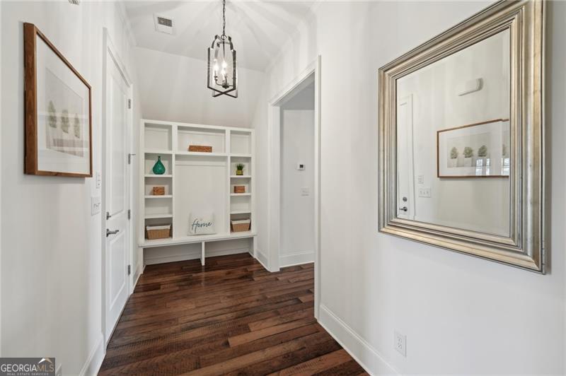 5695 Overlook Station DR R
