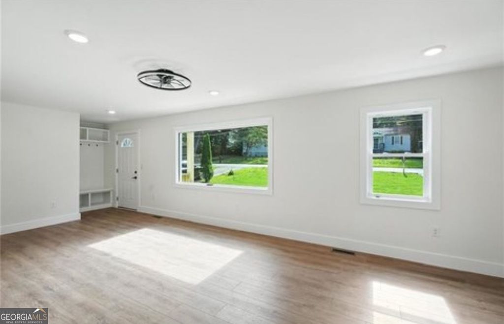 Photo of 1227 Kenilworth Drive SW, Atlanta, GA 30310 (MLS # 10656633)