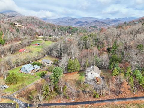 A home in Hiawassee