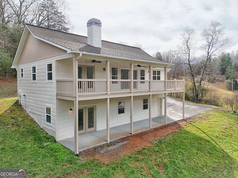 A home in Hiawassee