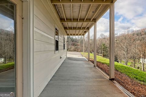 A home in Hiawassee