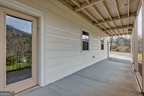 A home in Hiawassee