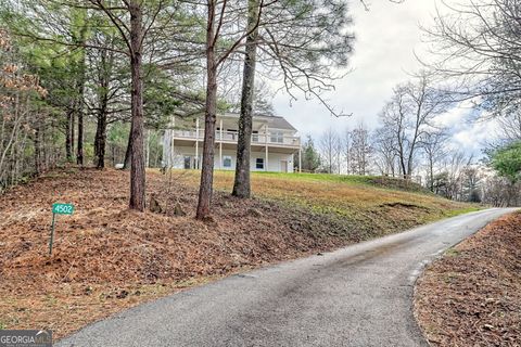 A home in Hiawassee