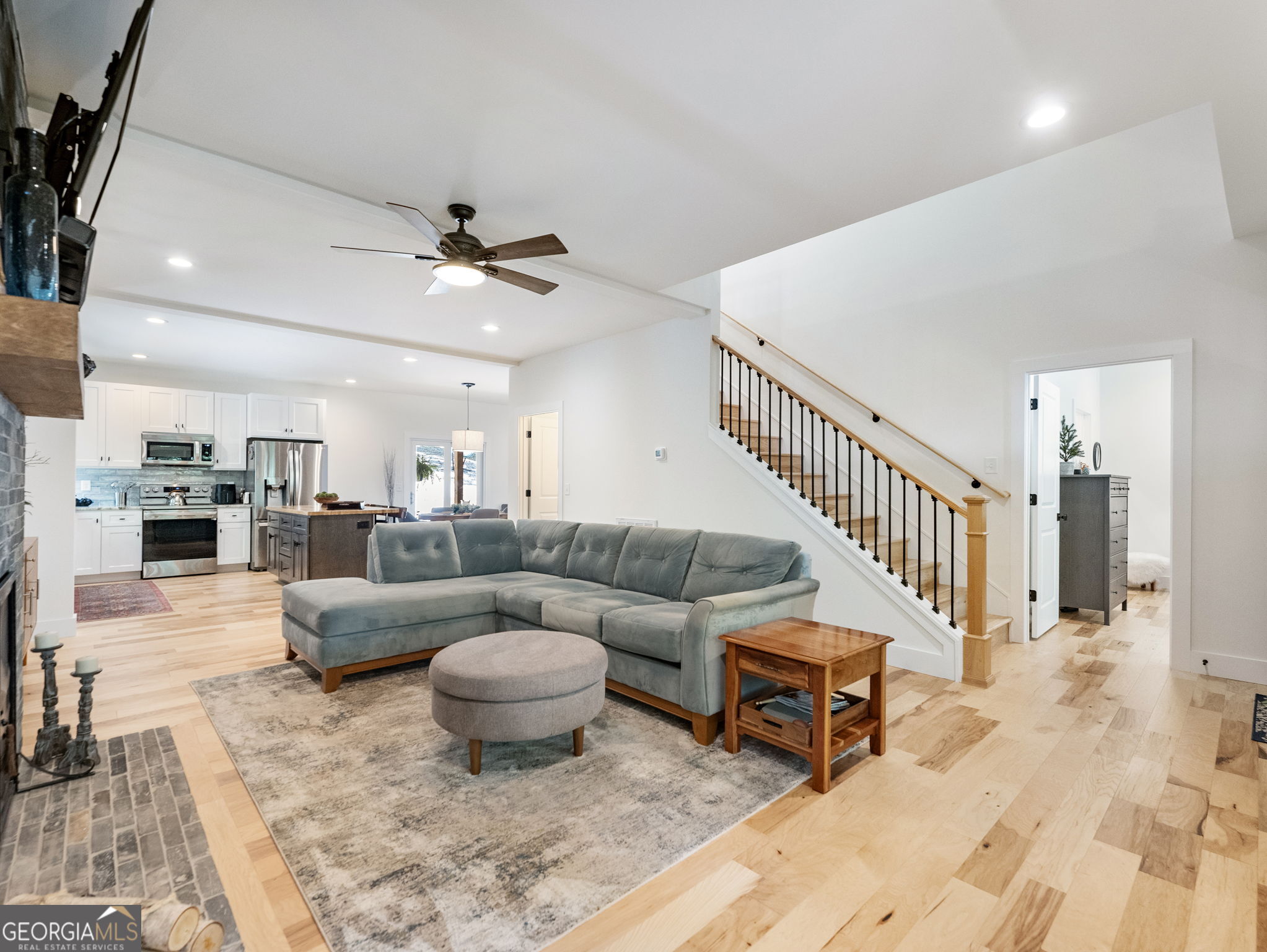 105 Laurelwood