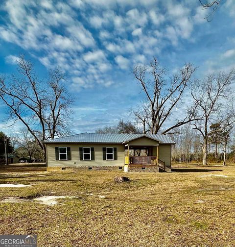 A home in Glennville