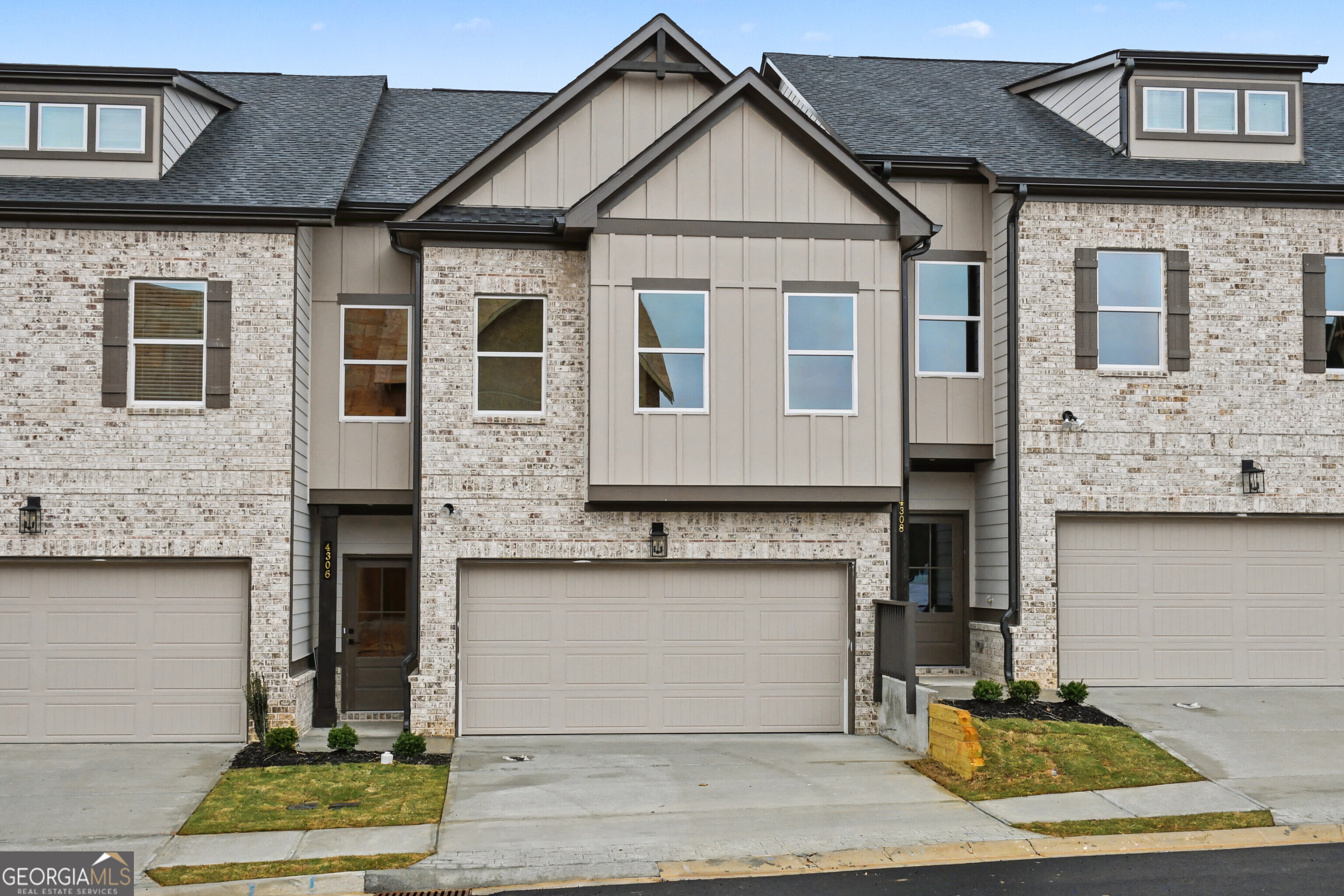 4306 Fern River BND 72