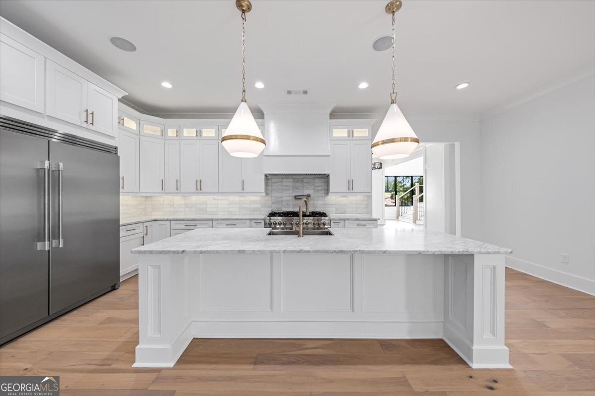 615 Forest Pointe DR