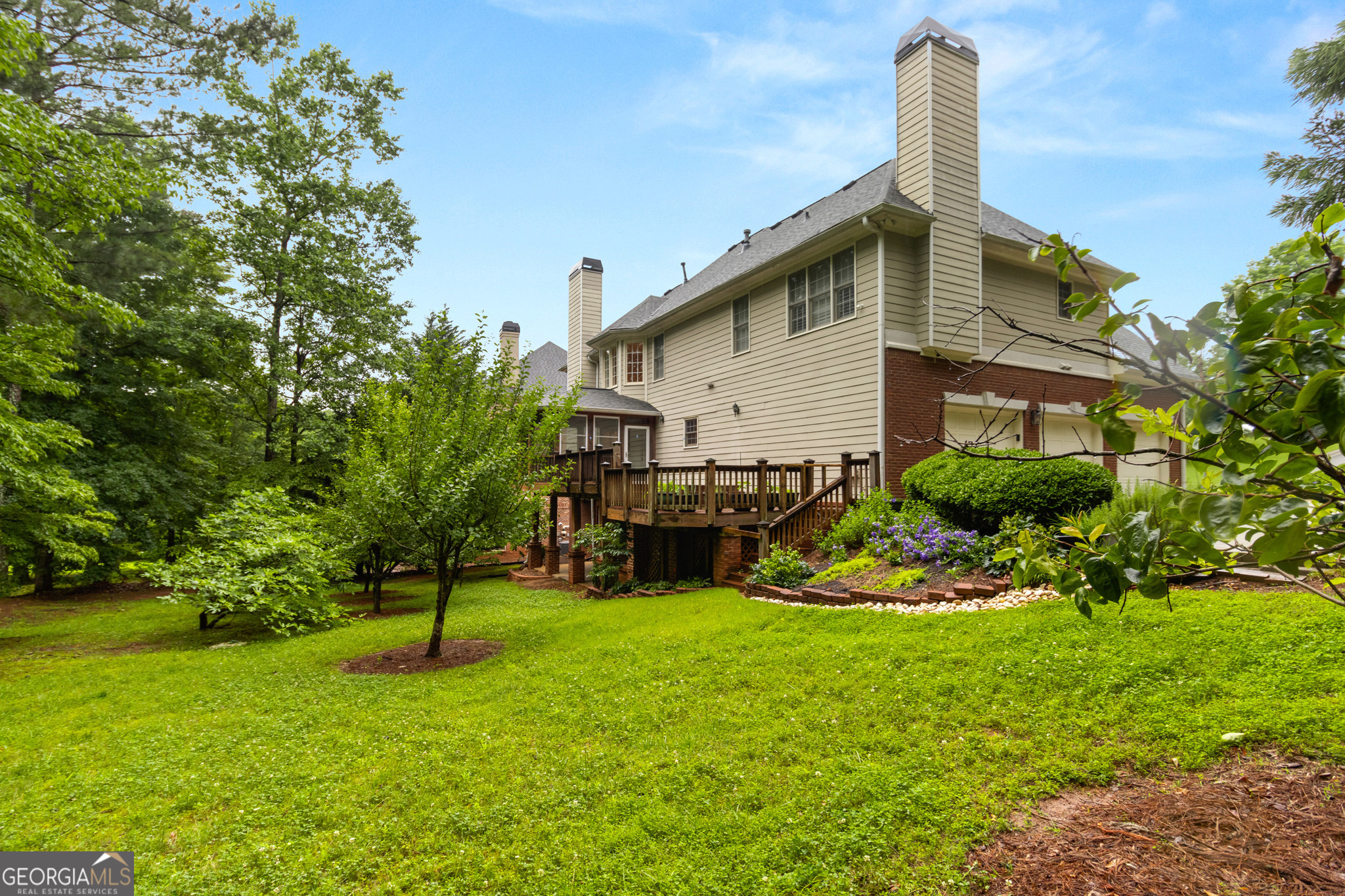 1014 Overlook DR