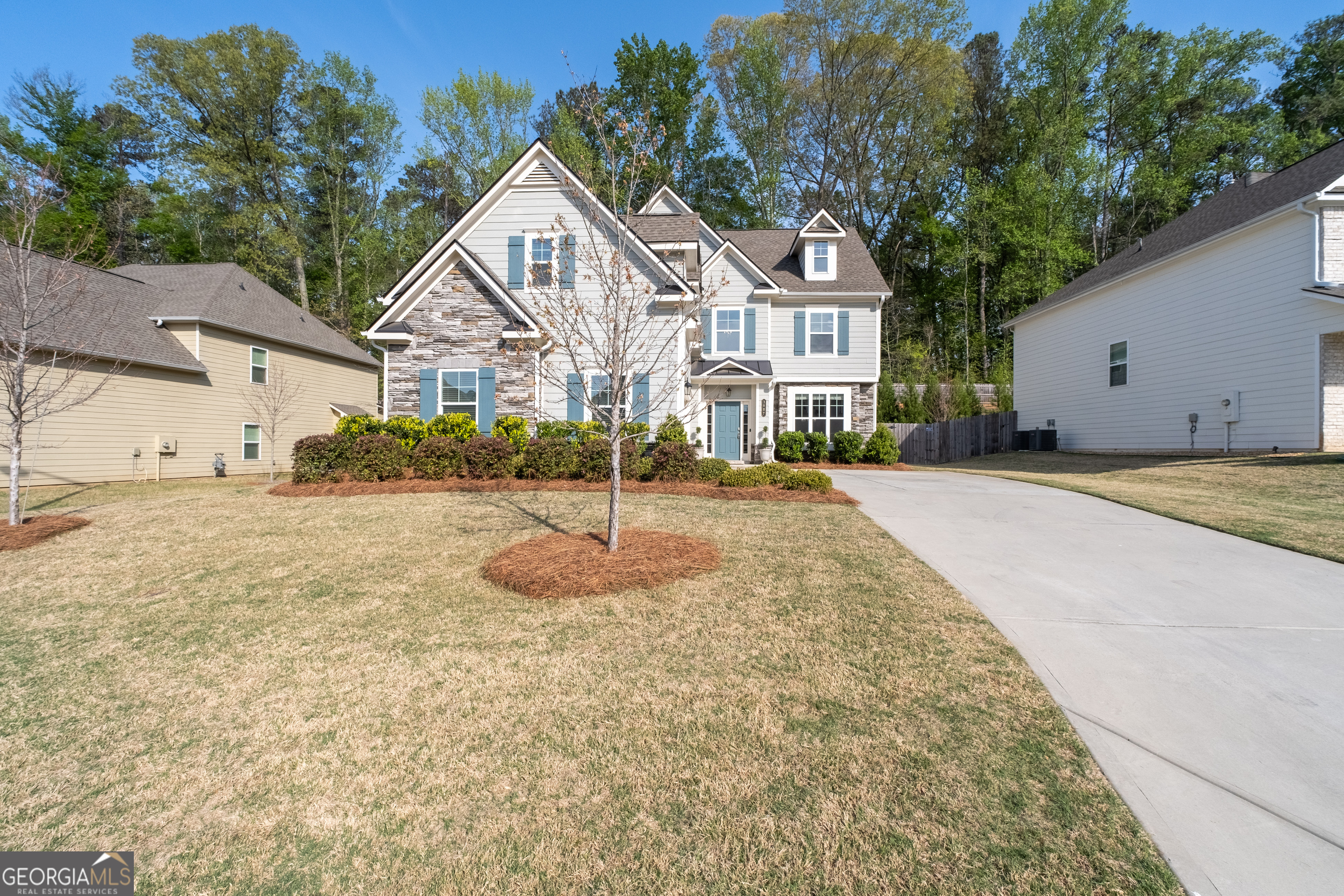 3087 MOUNTAIN SHADOW WAY
