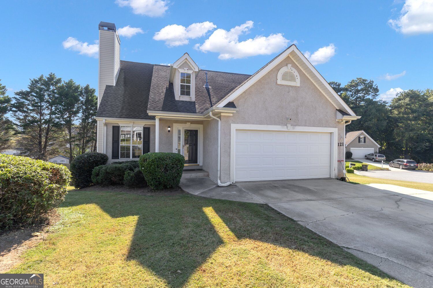 121 Kingsbrook CIR