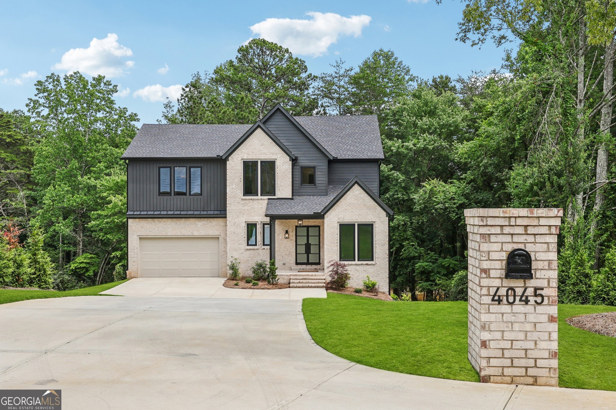 4045 Merritt DR