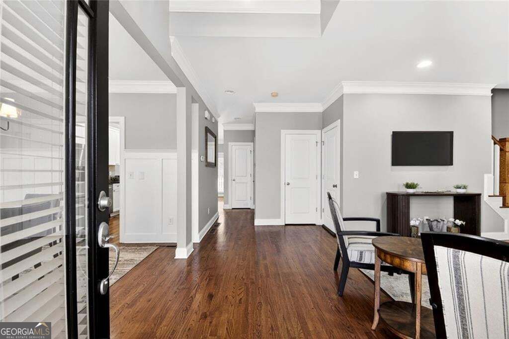 1613 Dupont Commons DR NW