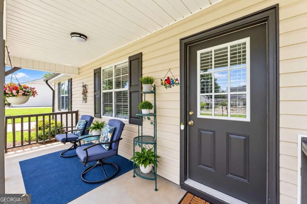 Photo of 2560 Fairlane Drive, Cumming, GA 30041 (MLS # 10867509)