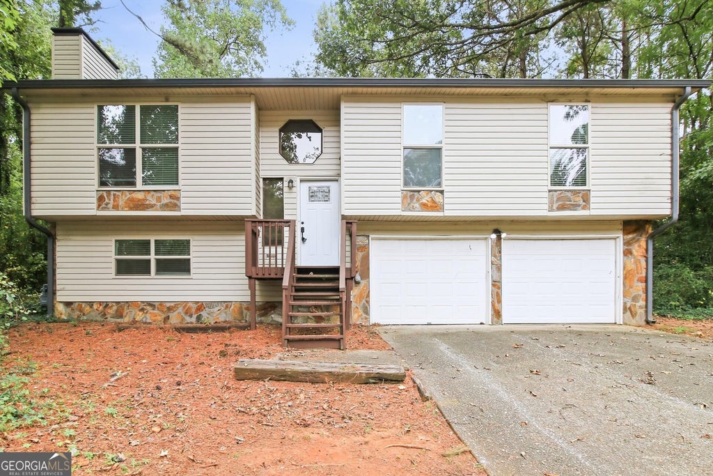 Photo of 6048 Matthew Lane, Douglasville, GA 30135 (MLS # 10876751)