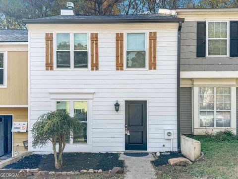 Photo of 3575 Kennesaw Station Drive NW, Kennesaw, GA 30144 (MLS # 10661224)