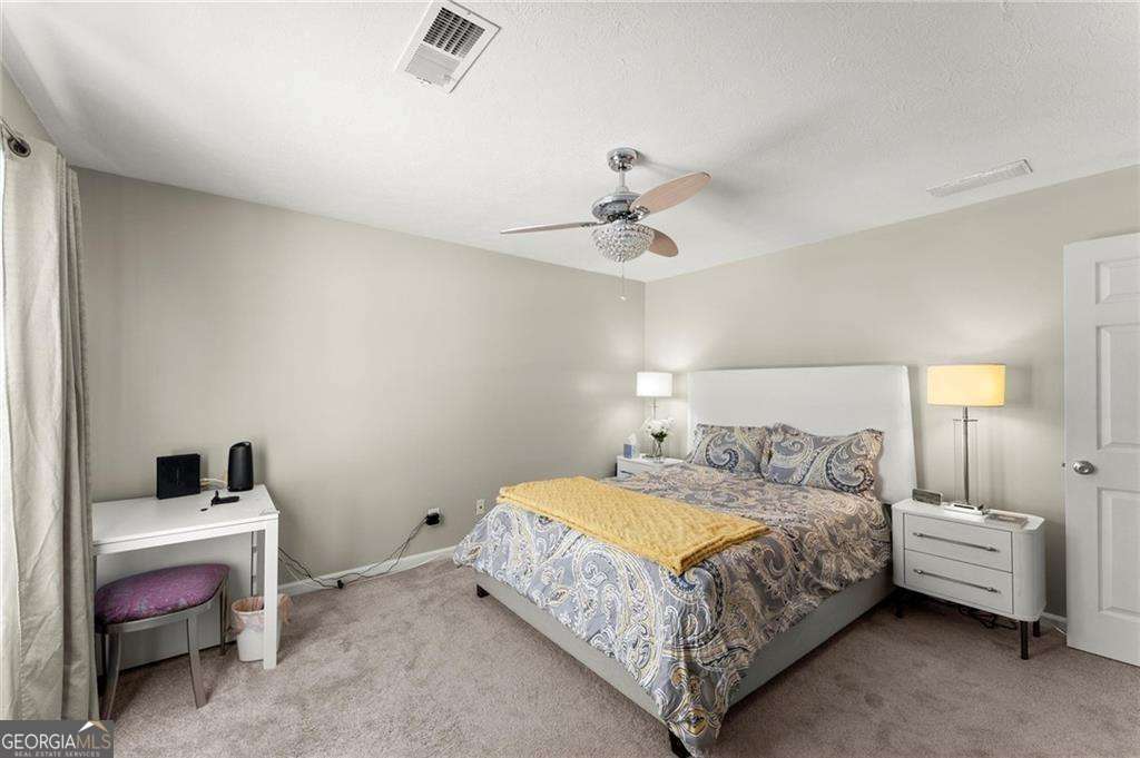 Holcomb Crossing - Residential