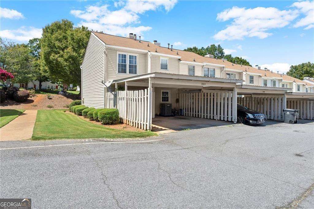 Holcomb Crossing - Residential