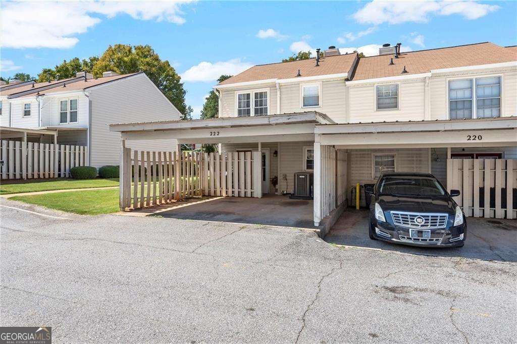 Holcomb Crossing - Residential