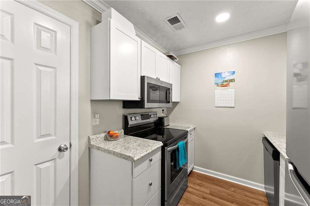 Holcomb Crossing - Residential