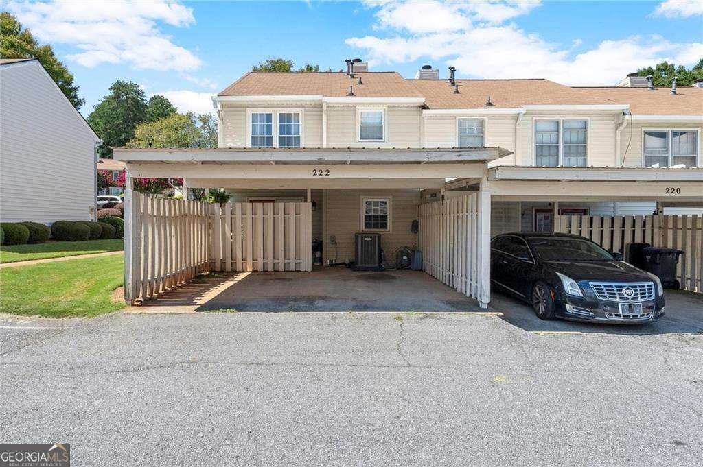 Holcomb Crossing - Residential