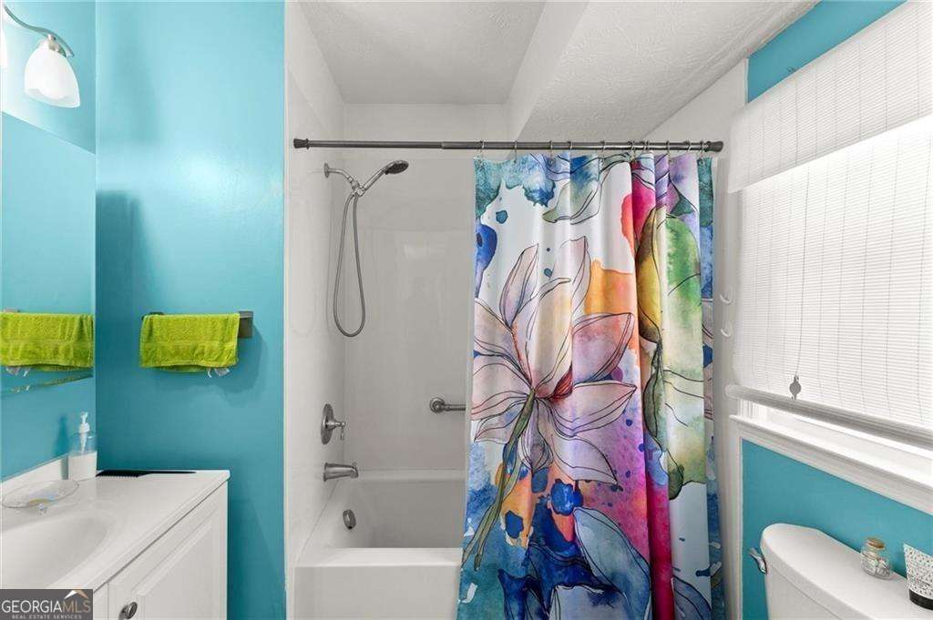 Holcomb Crossing - Residential