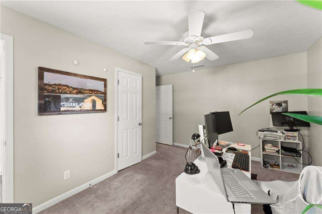 Holcomb Crossing - Residential