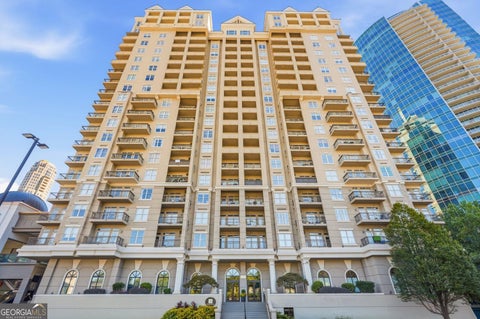 Photo of 3334 Peachtree Road NE #1704, Atlanta, GA 30326 (MLS # 10870341)