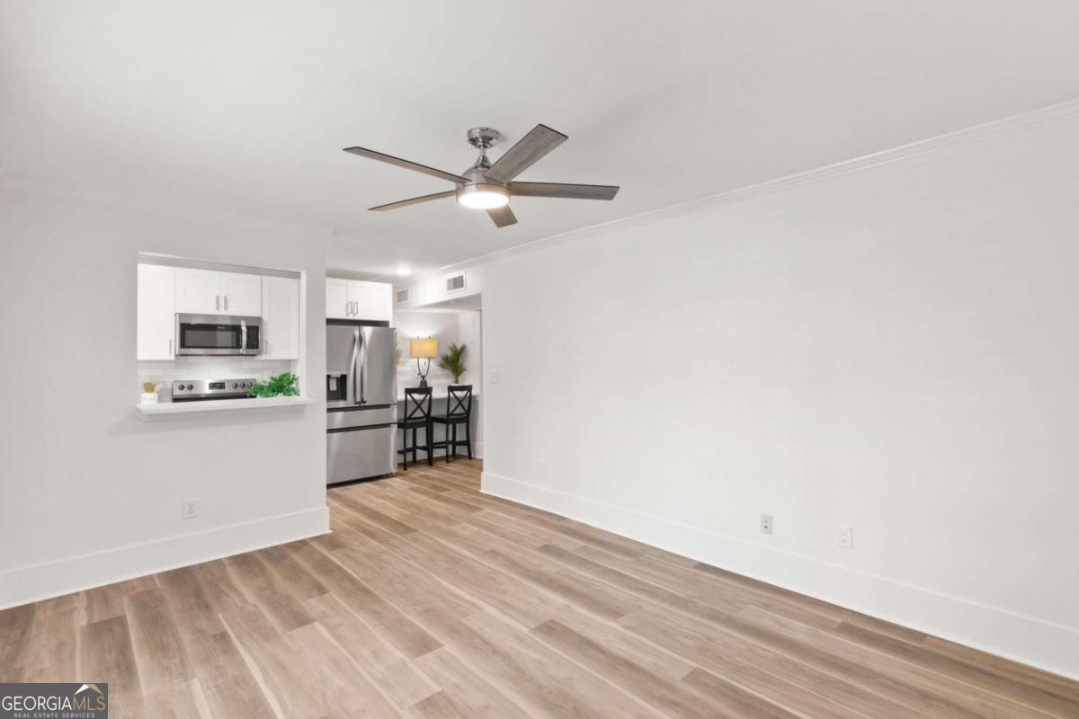 798 Saint Charles AVE NE 3