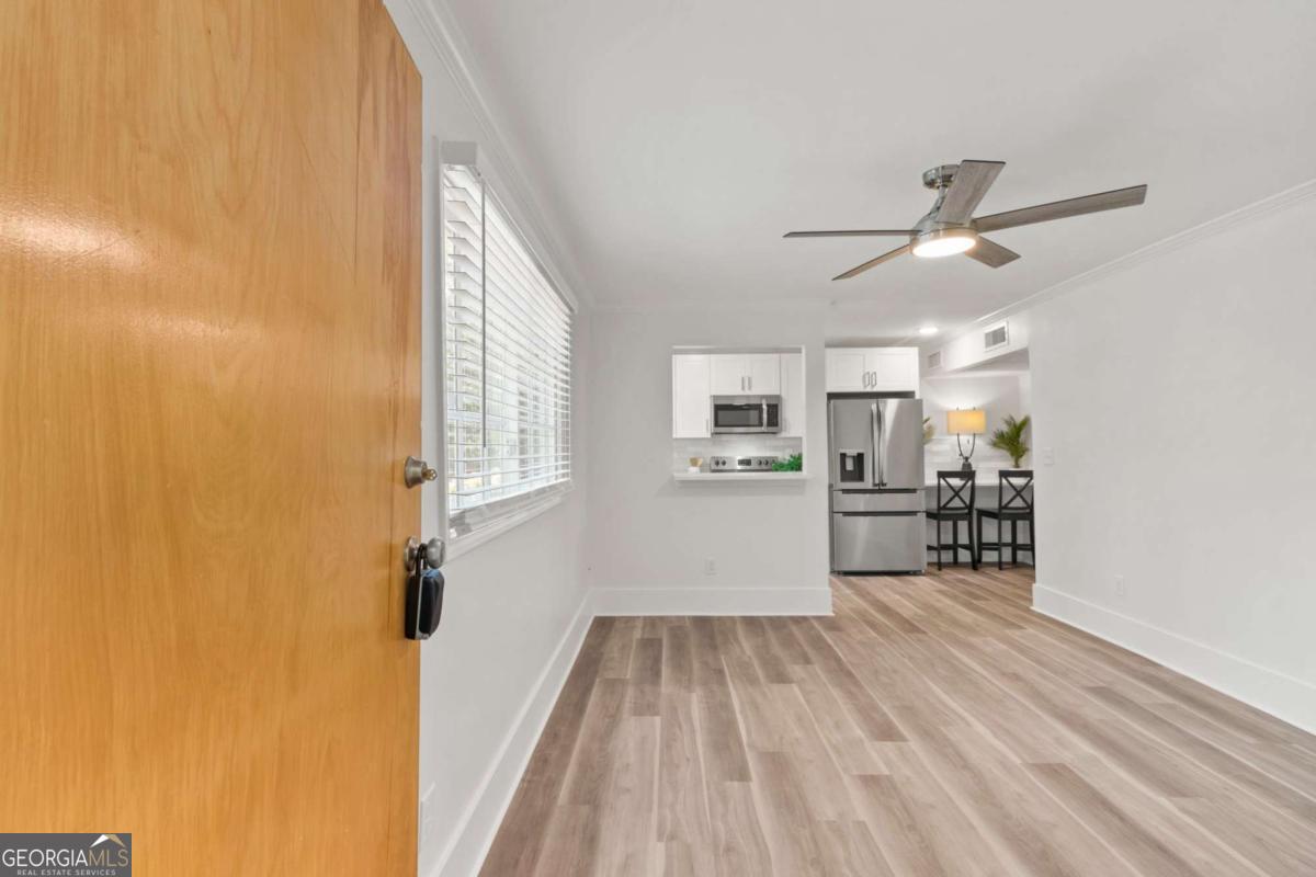 798 Saint Charles AVE NE 3
