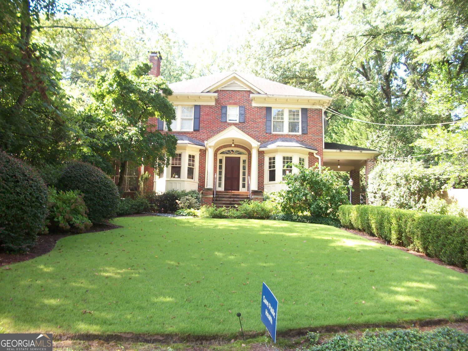 Wonderful opportunity to own renovated home in Historic Druid Hills!! This home features a large kitchen with butler's pantry, separate living room, family room, and dining room. There is a screened porch, finished basement, outdoor grill and separate brick fireplace, and large two person swing. The back yard is fenced with a gate on the driveway. The basement is finished with a full bath and laundry room. There is also a whole house generator.
