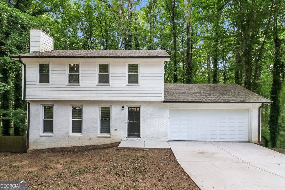 Photo of 275 Oak Street, Fayetteville, GA 30215 (MLS # 10804727)