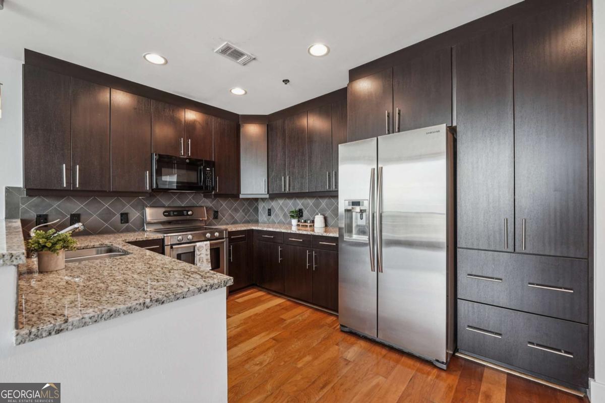 1080 Peachtree ST NE 2416