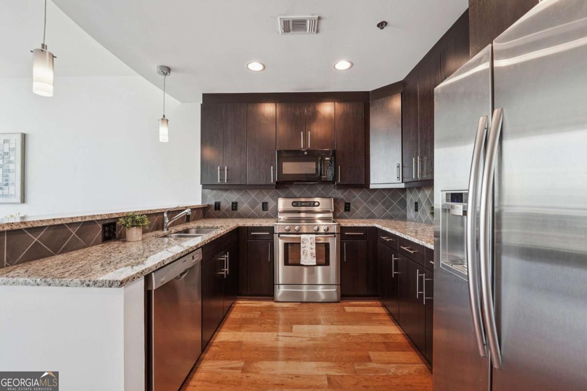 1080 Peachtree ST NE 2416