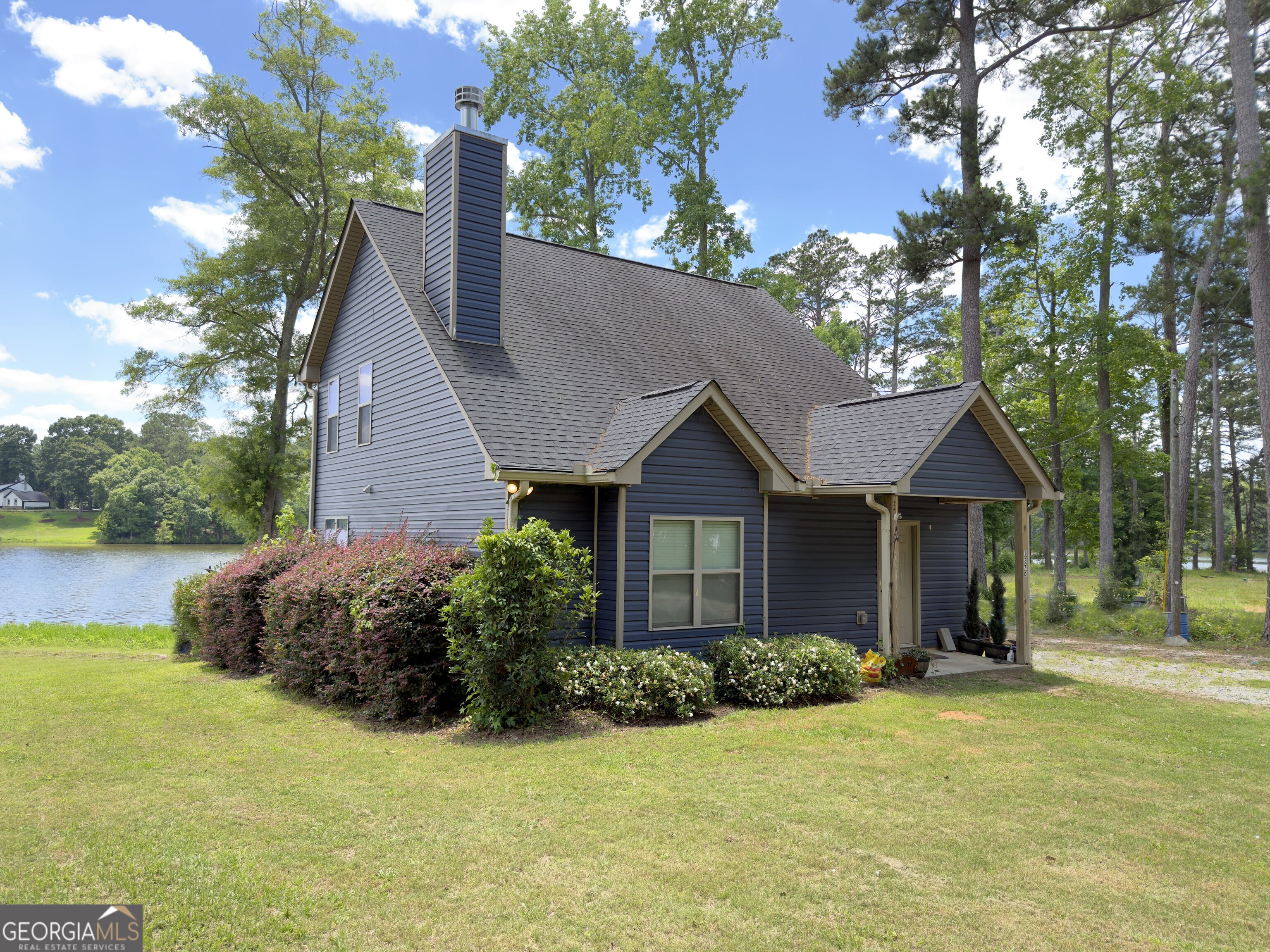 137 D Weavers Lakefront RD