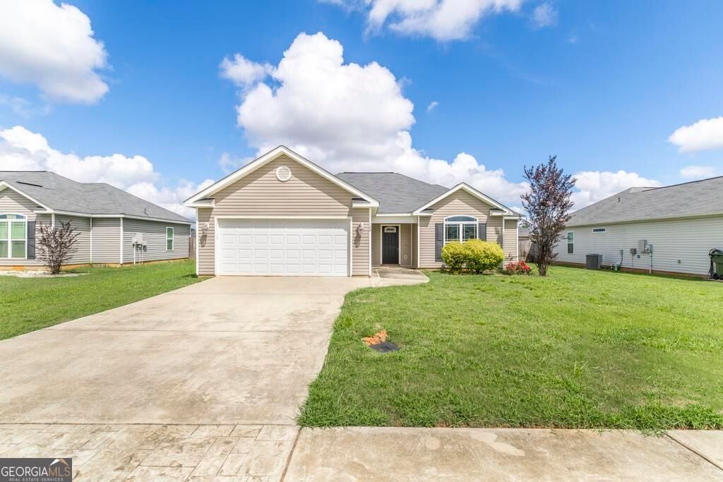 120 Raymond CIR