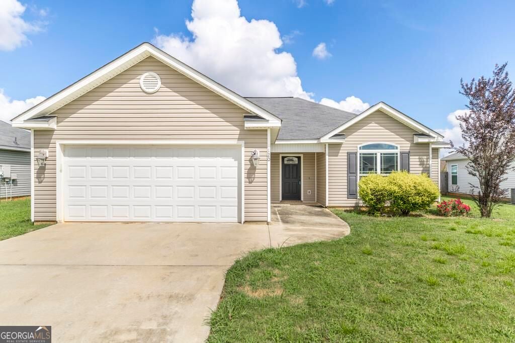 120 Raymond CIR