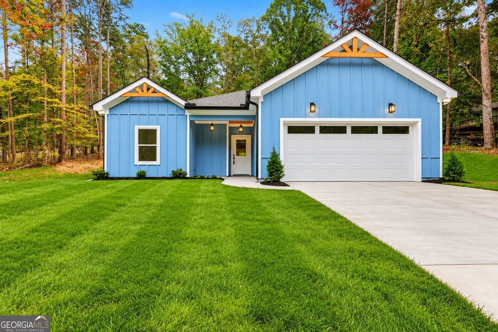 Photo of 3925 Pine Tree Lane, Gainesville, GA 30501 (MLS # 10870840)