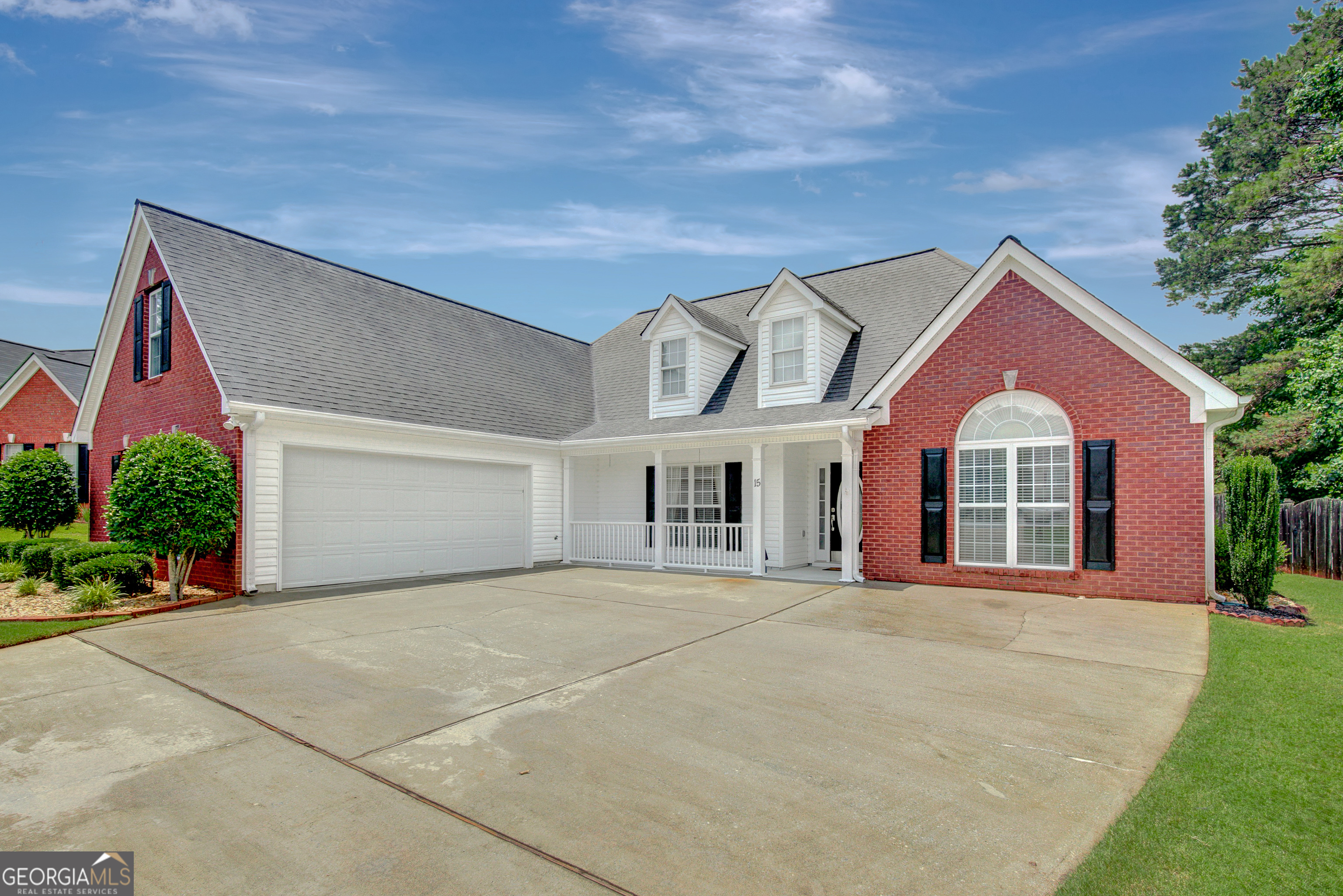 15 Pebble PL