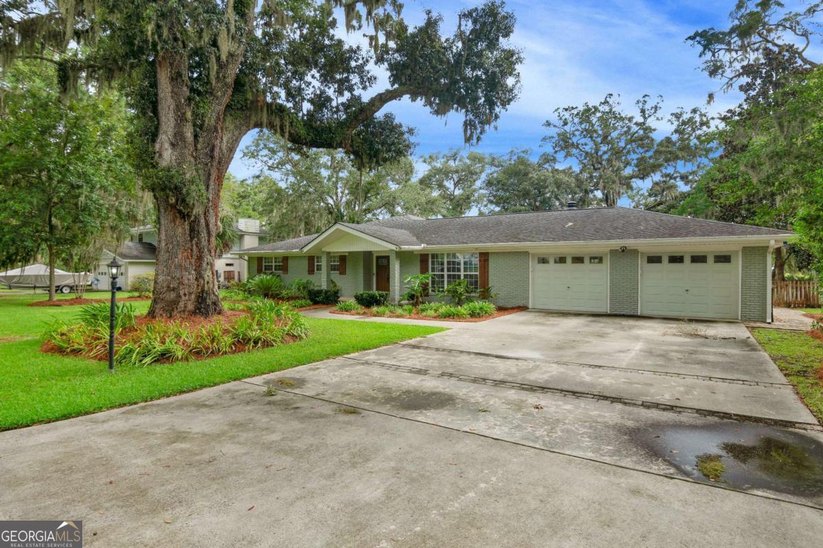 179 Zellwood DR
