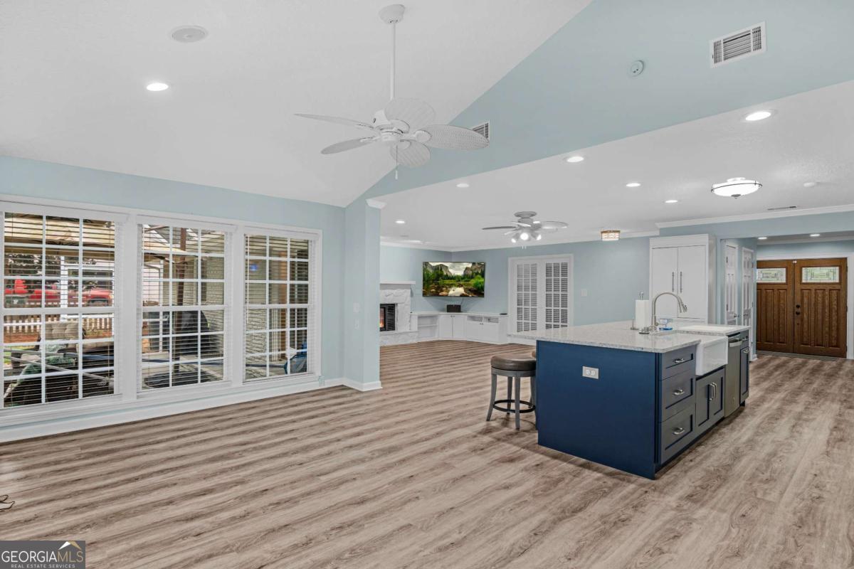 179 Zellwood DR