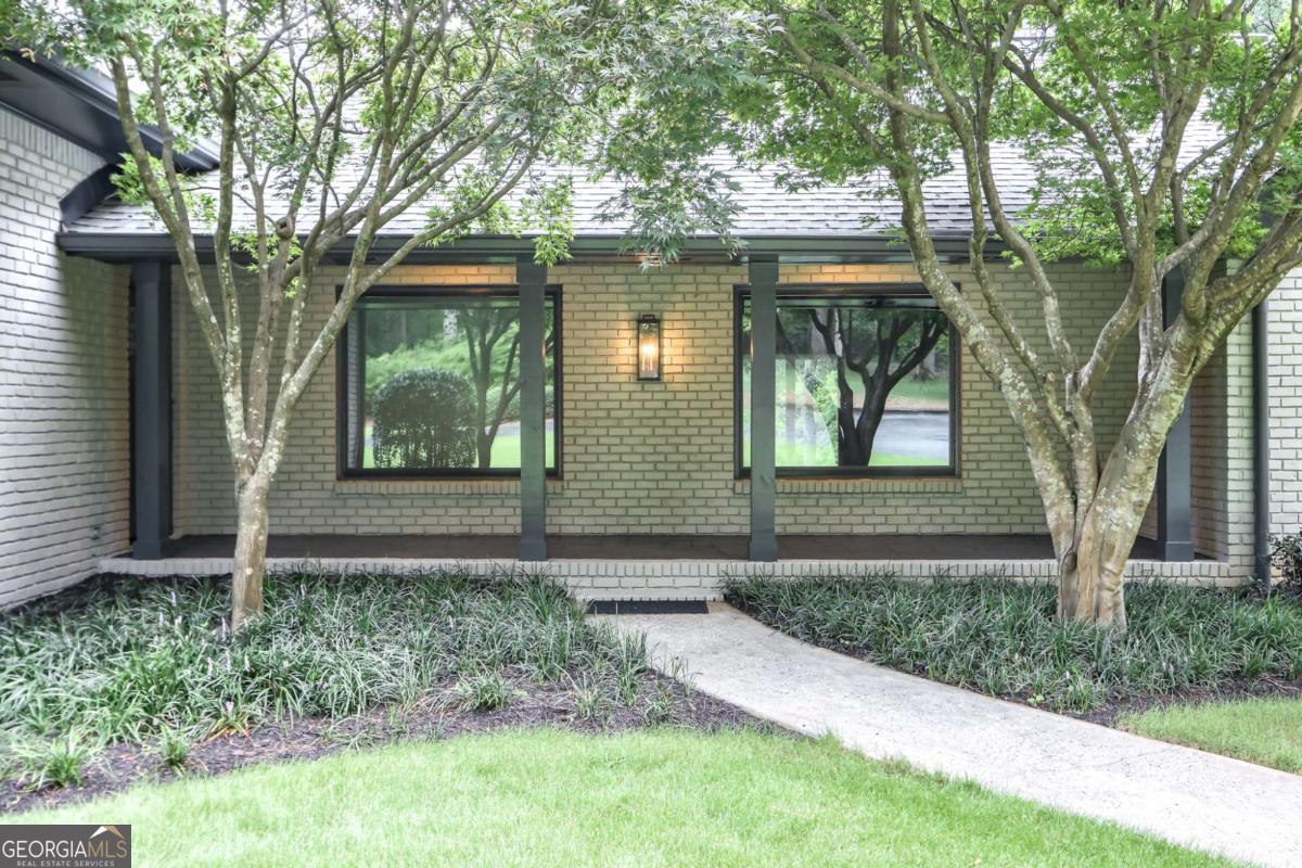 350 Shadowlawn RD SE