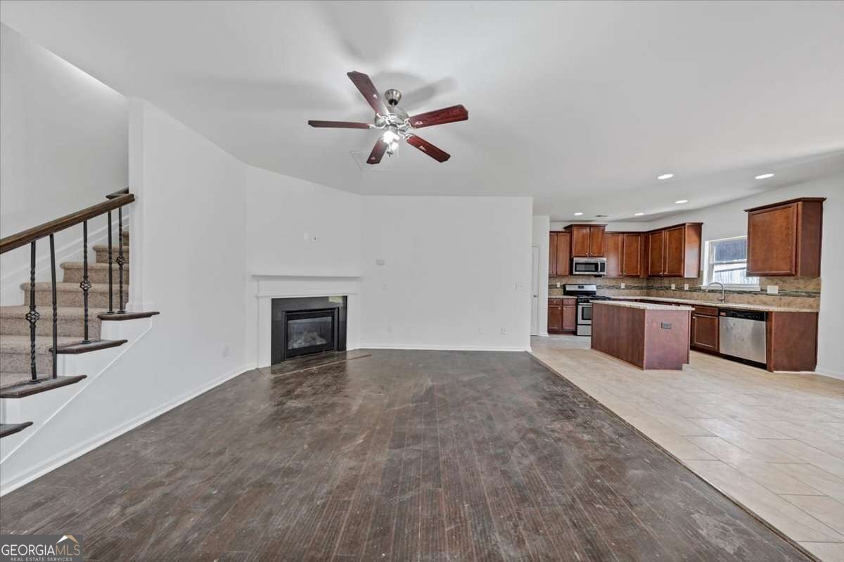 5898 San Gabriel LN
